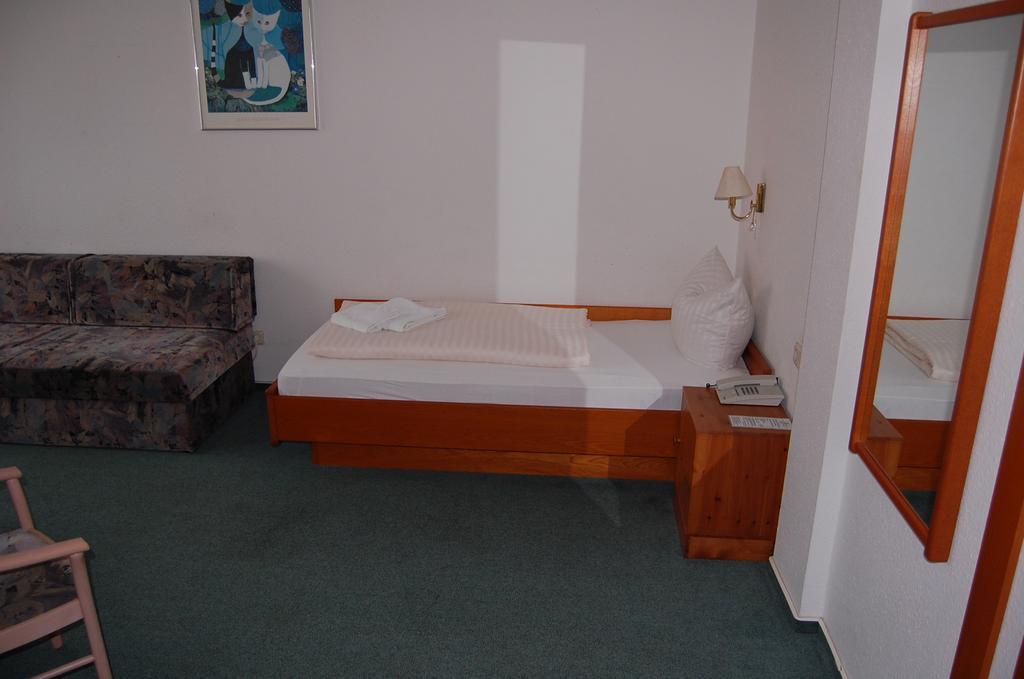 נויברנדנבורג Hotel Jahnke חדר תמונה